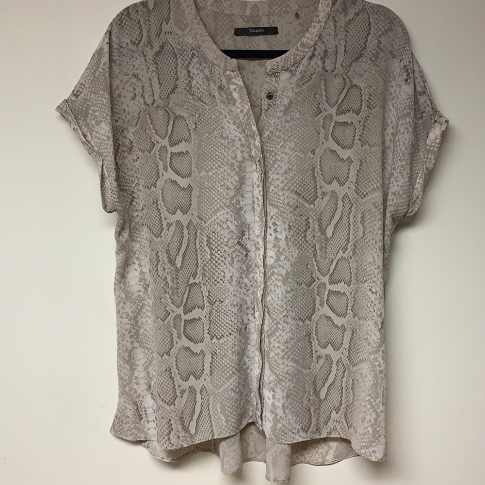 TAHARI blouse